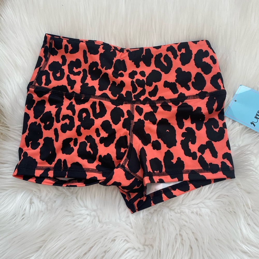 NWT Fleo Shorts XS
